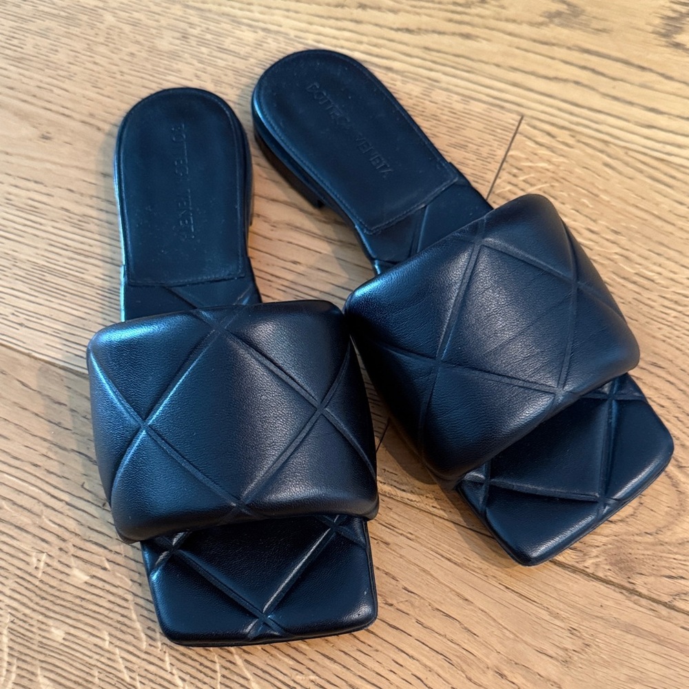 Bottega Veneta Black Quilted Slide Sandals